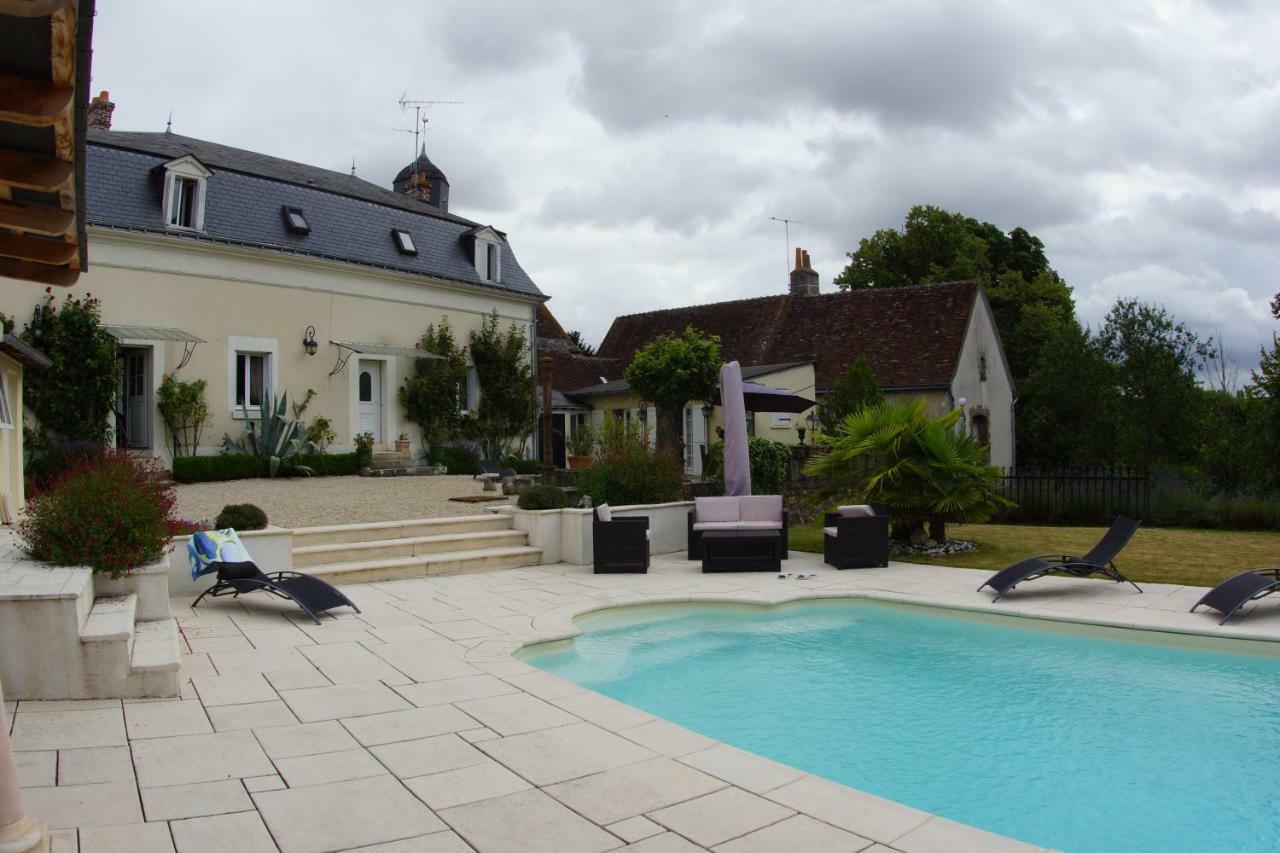 Le Petit Nid Neuillé-le-Lierre Exterior foto